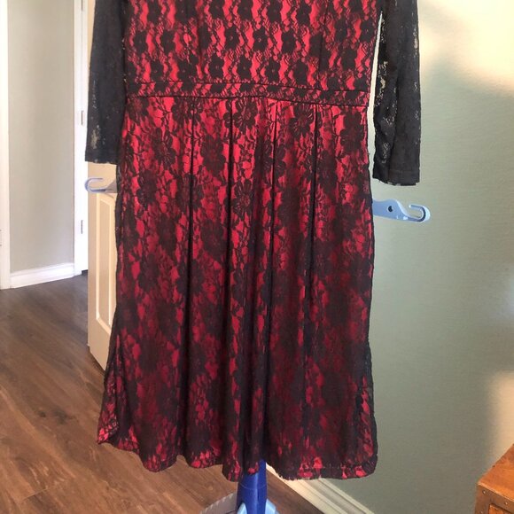 Beautiful Red Dress overlayed with Black Lace - Picture 2 of 4